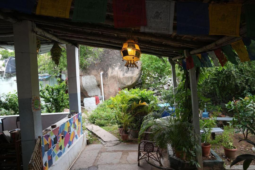 Hearthspace Hampi - Small Home, A Low-Impact Backpackers Hostel ภายนอก รูปภาพ